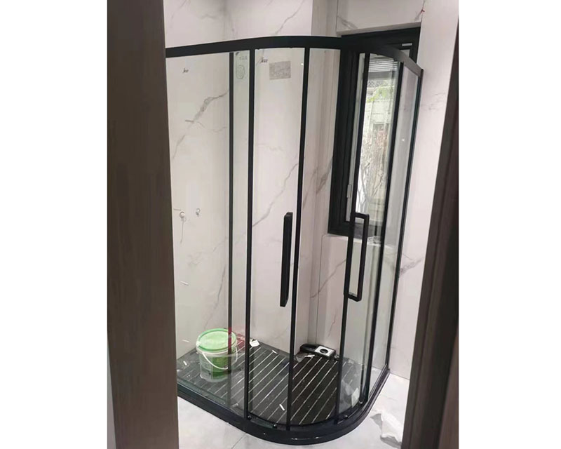廣州恒大金碧花園淋浴房安裝效果
