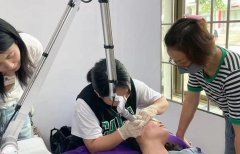 超皮秒洗眼線機器多少錢一臺？美容院洗眼線機器價格_洗眼線儀器設(shè)備